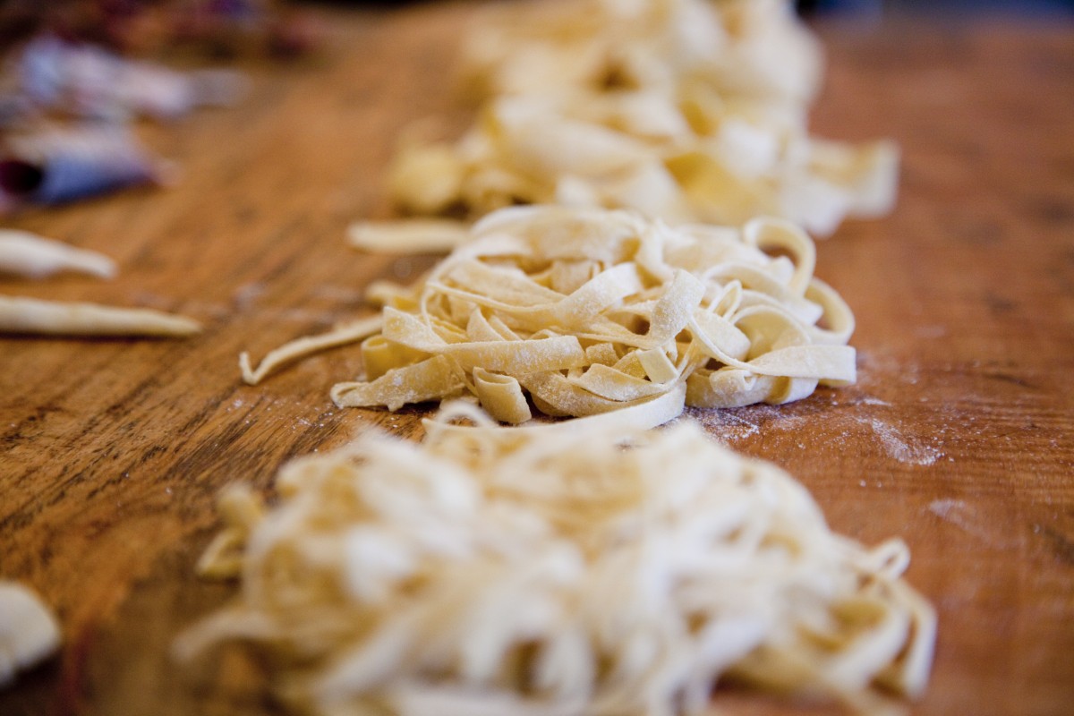 Chef Neal Cavatelli Class with Pork Sugo on CocuSocial Zoom – Redbird